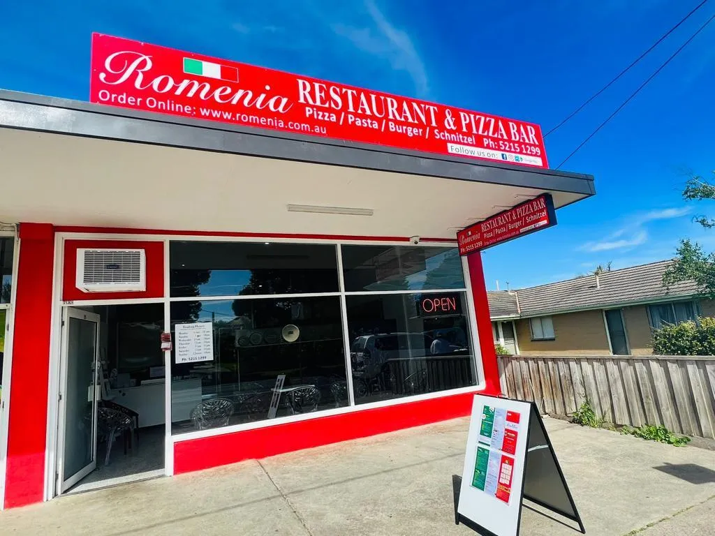 Romenia Restaurant and Pizza Bar restaurant in Bell Park