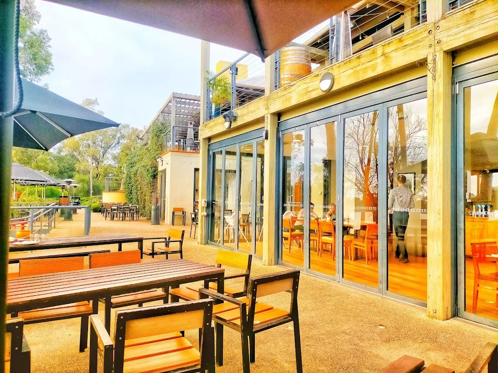 Oak & Vine Cypress Lakes restaurant in Aberdare