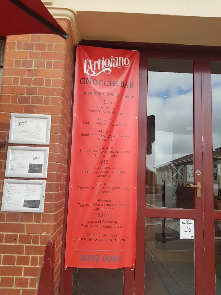 L'Artigiano Ivanhoe restaurant in Eaglemont