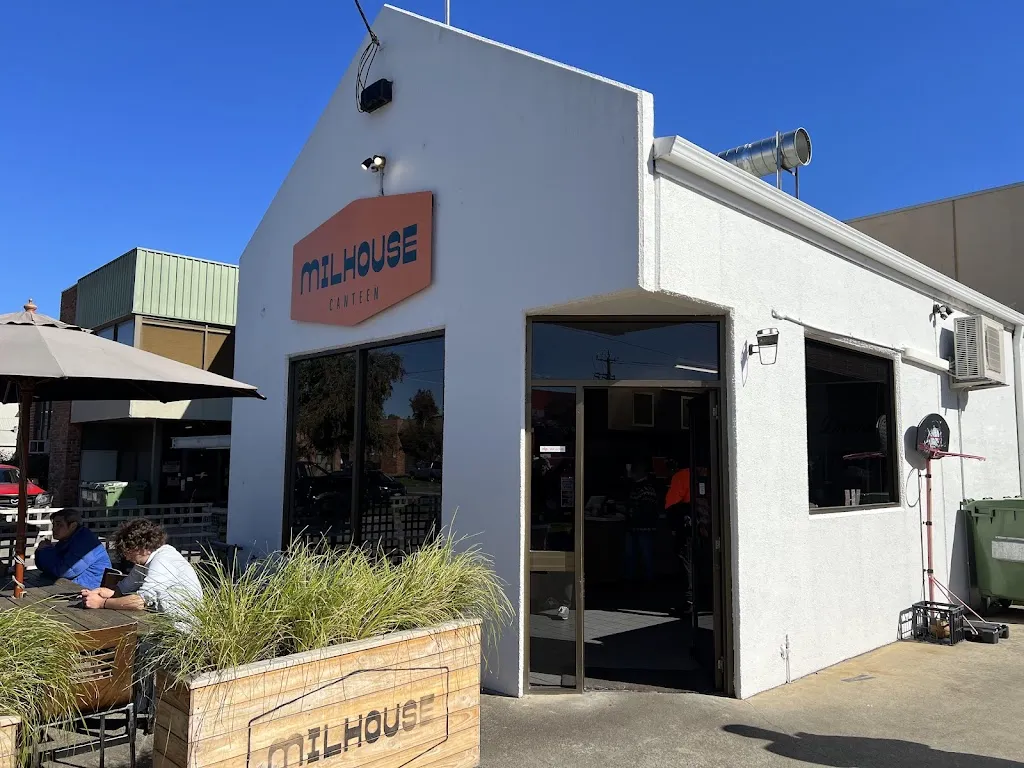 Milhouse Canteen restaurant in Mentone