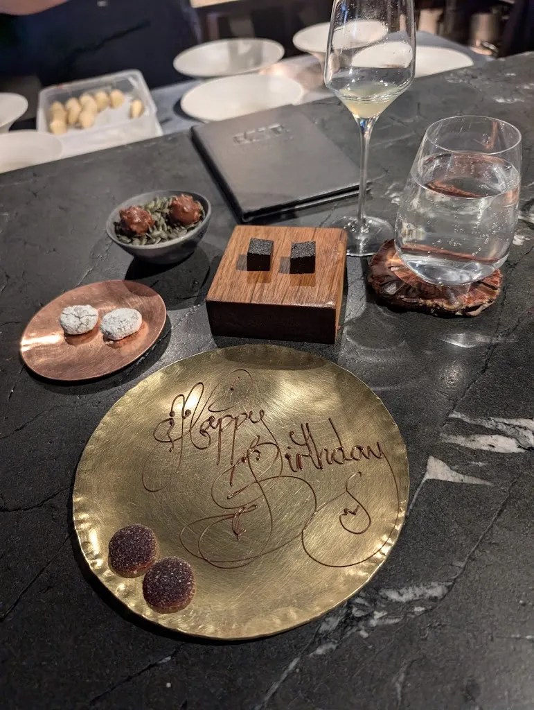 Angelina Fairweather_EXP. Restaurant_Abermain_bewertung