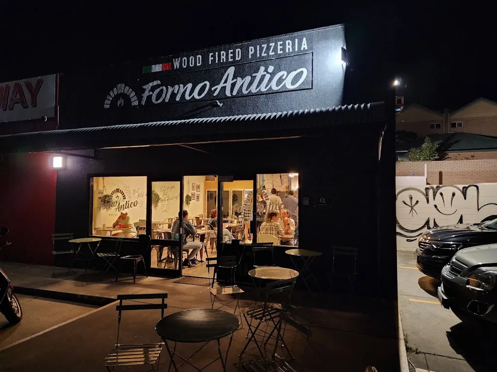 Forno Antico Pizzeria restaurant in Coolbellup