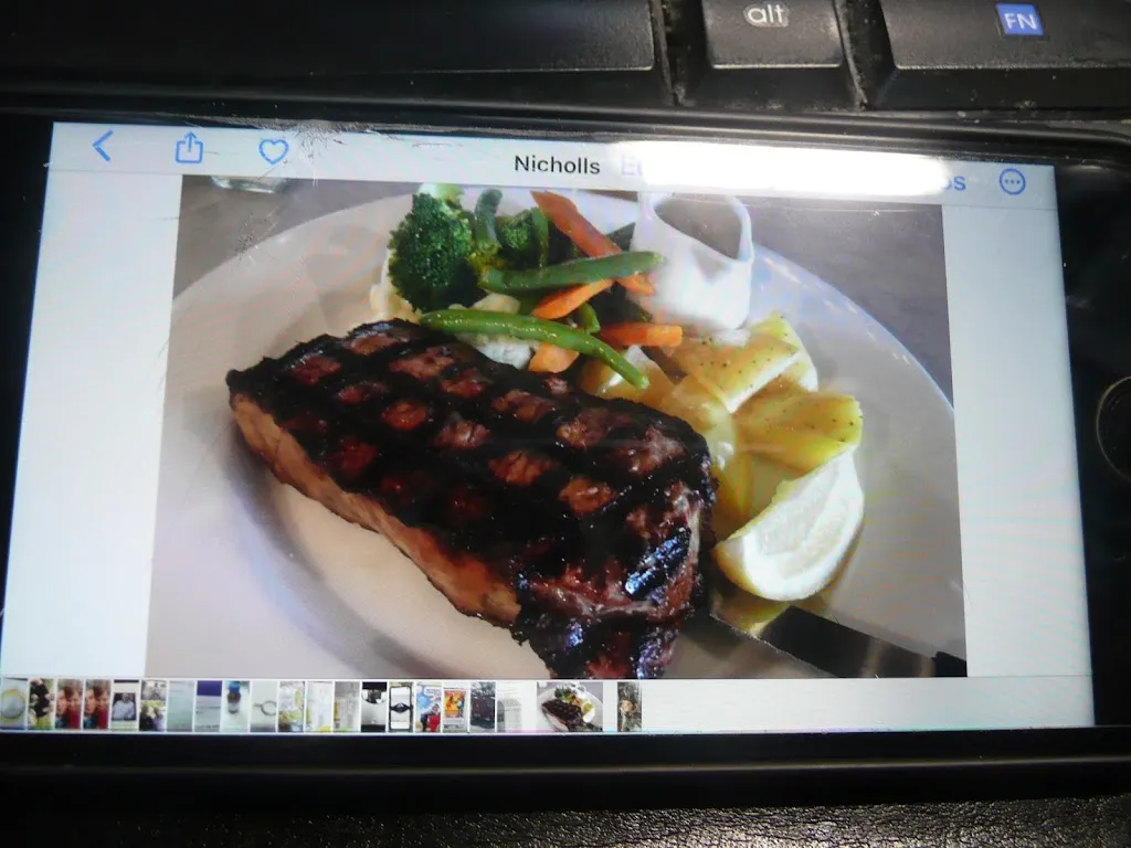 Tony Peters_Trevino's Restaurant Gold Creek_Bonner_review