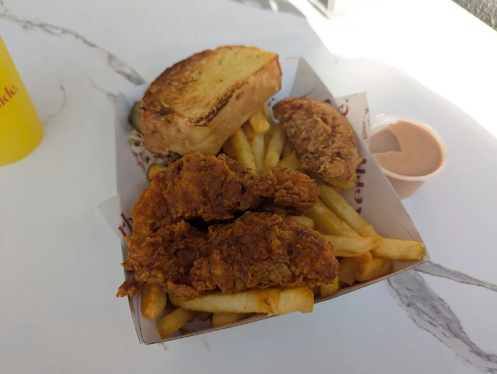 Kerbside Eatery_Argenton_slider_image_3