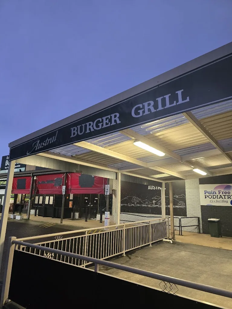 Austral Burger Grill and Coffee restaurant in Ashcroft