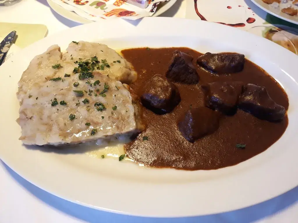 Miryam Haipel_Landgasthof Reidnwirt_Deutsch-Griffen_avis