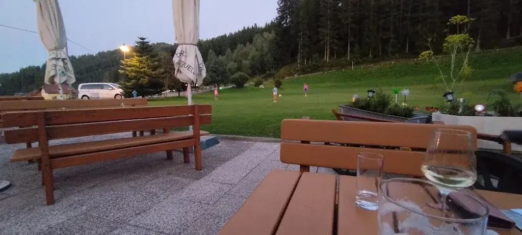 Dirk Dijkstra_Landgasthof Reidnwirt_Deutsch-Griffen_avis