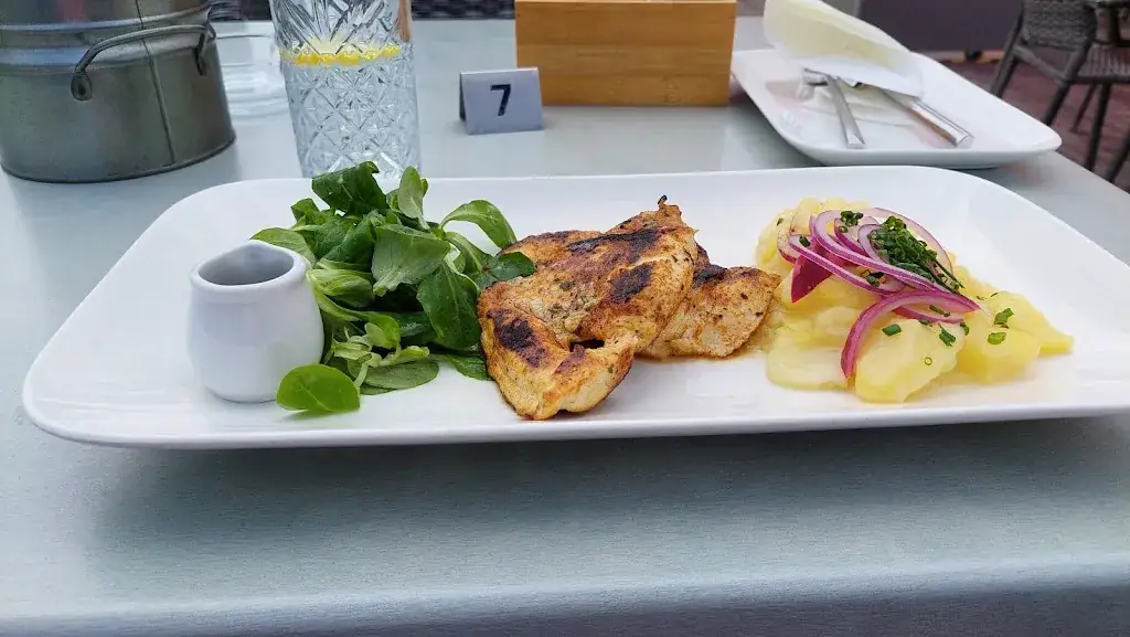 Zoltán P. _Jägers Gastwirtschaft_Donnerskirchen_review