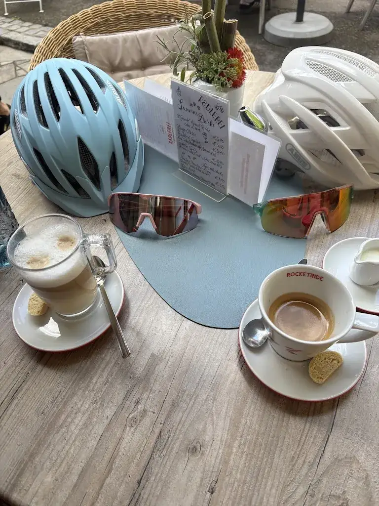 LaNa295_RADLEREI - Dorfgreißler & Bistro_Feld am See_avis