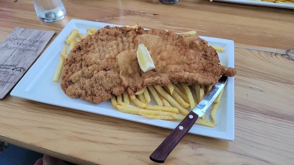 Big “Big Matze” Matze_Buschenschenke u. Jausenstation KURASCH_Feistritz im Rosental_review