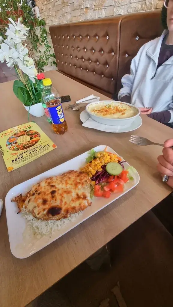 Martin Rosta_Dolce Vita_Feldkirchen District_avis