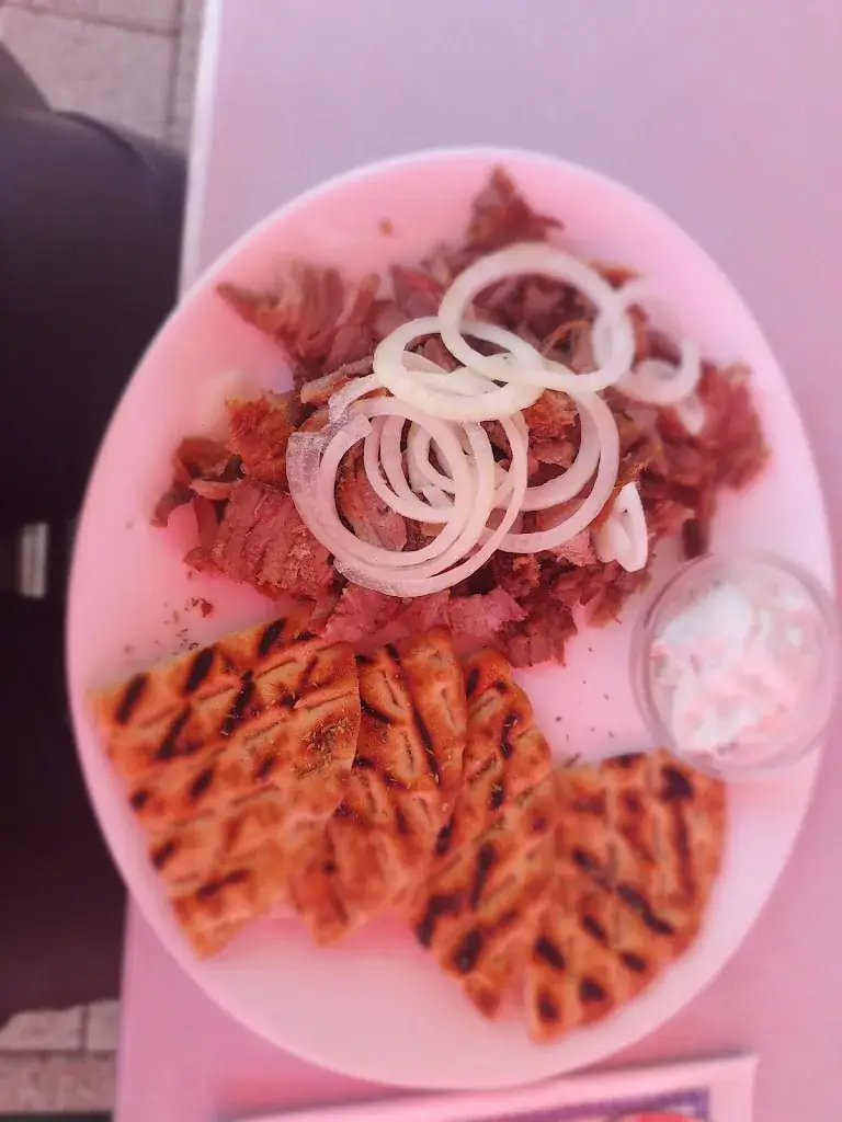 Simone Boulanger_Restaurant FLY IN_Feldkirchen District_avis