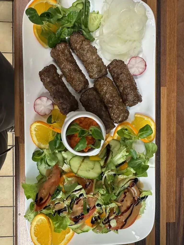 Pizzeria LaVella2_Ferndorf_slider_image_3