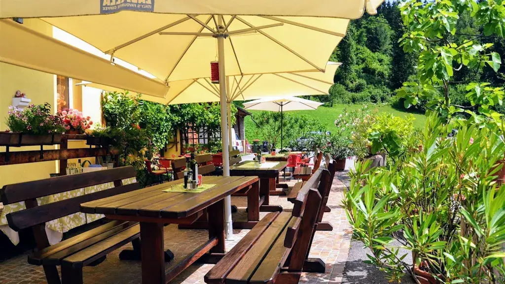 Markt Cafe in der Finkensteiner Nudelfabrik_Finkenstein_slider_image_1