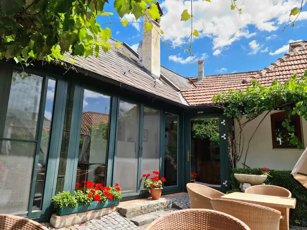 Fritz Hoiß_Löwenhof_Donnerskirchen_avis