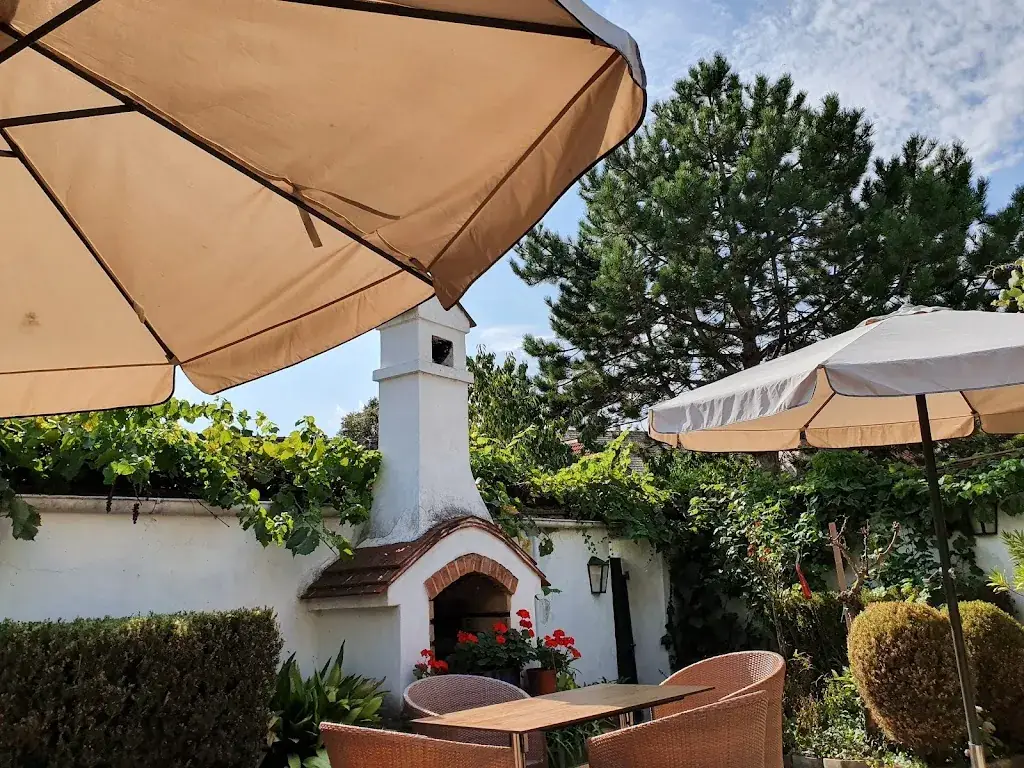 Cordula Holzhausen_Löwenhof_Donnerskirchen_avis