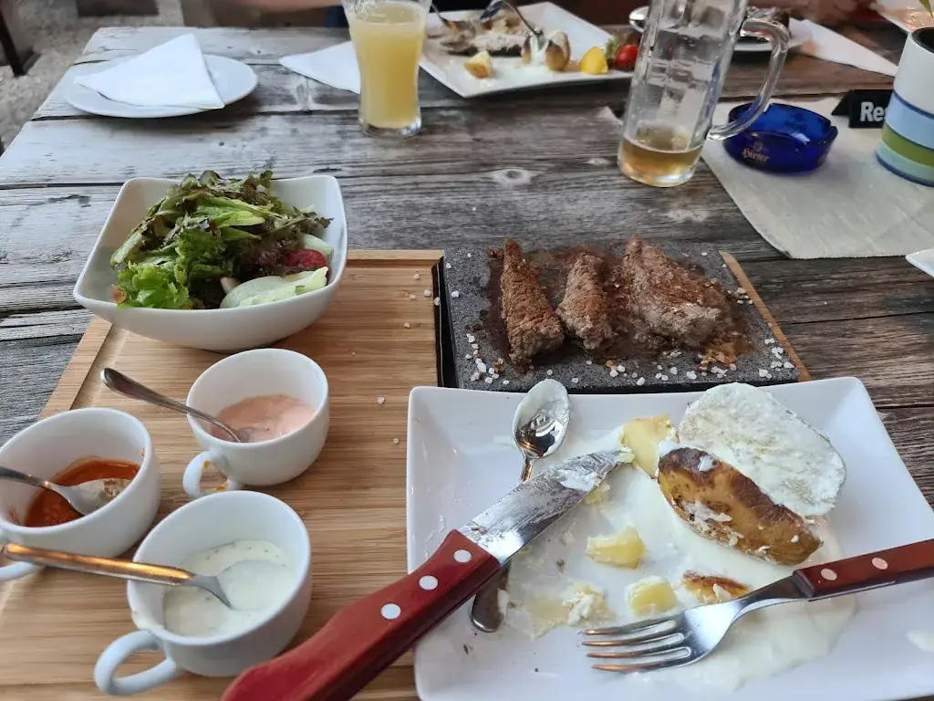 Gasthaus Kirchenwirt_Frantschach-Sankt Gertraud_slider_image_2