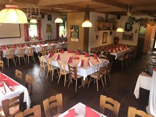Sportheim FC Wernberg restaurant à Föderlach I