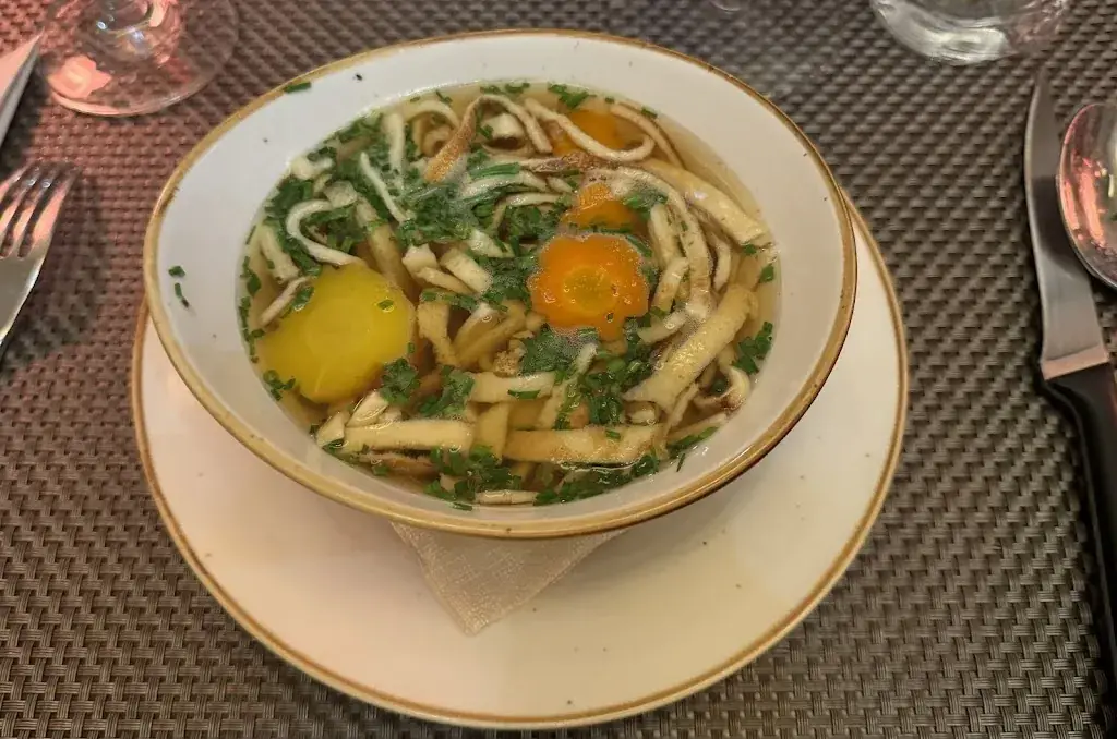 H E R_Cafe-Restaurant Jedermann_Fresach_avis