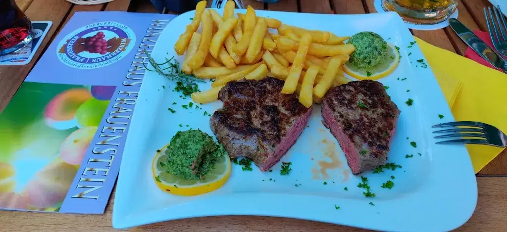 KnobiTobi13_Winzerhaus Frauenstein_Frauenstein_avis