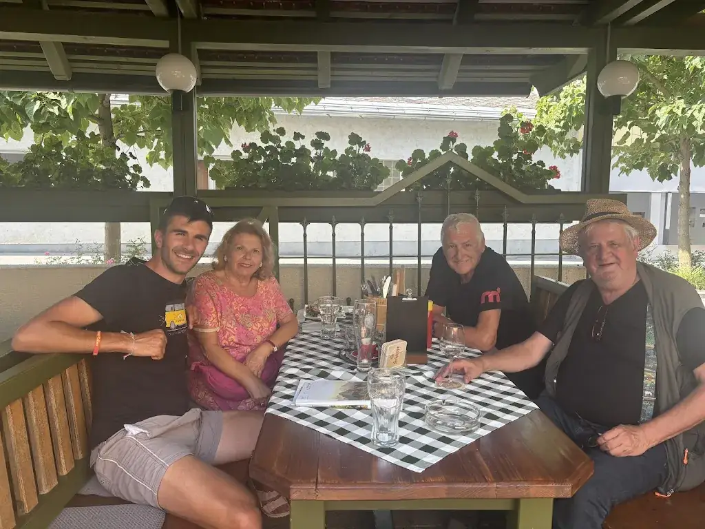 francesco fontanive_Gasthof Renko-Stiegler_Ferlach_avis