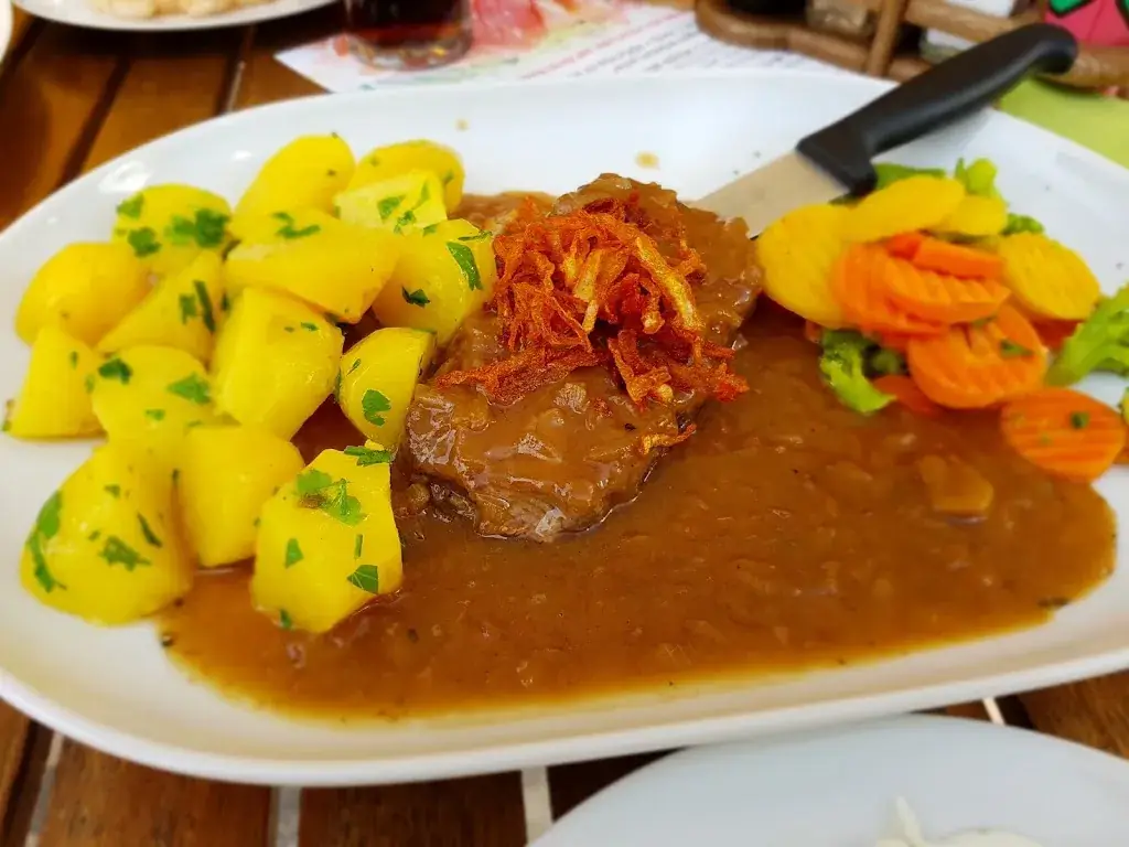 Kai Chee Too_Gasthaus-Pension Zenkl_Gallizien_recensione