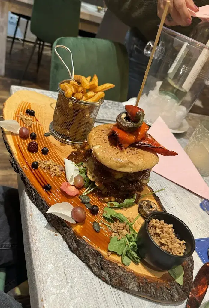 Romina Leitgeb_Rustica_Globasnitz_avis