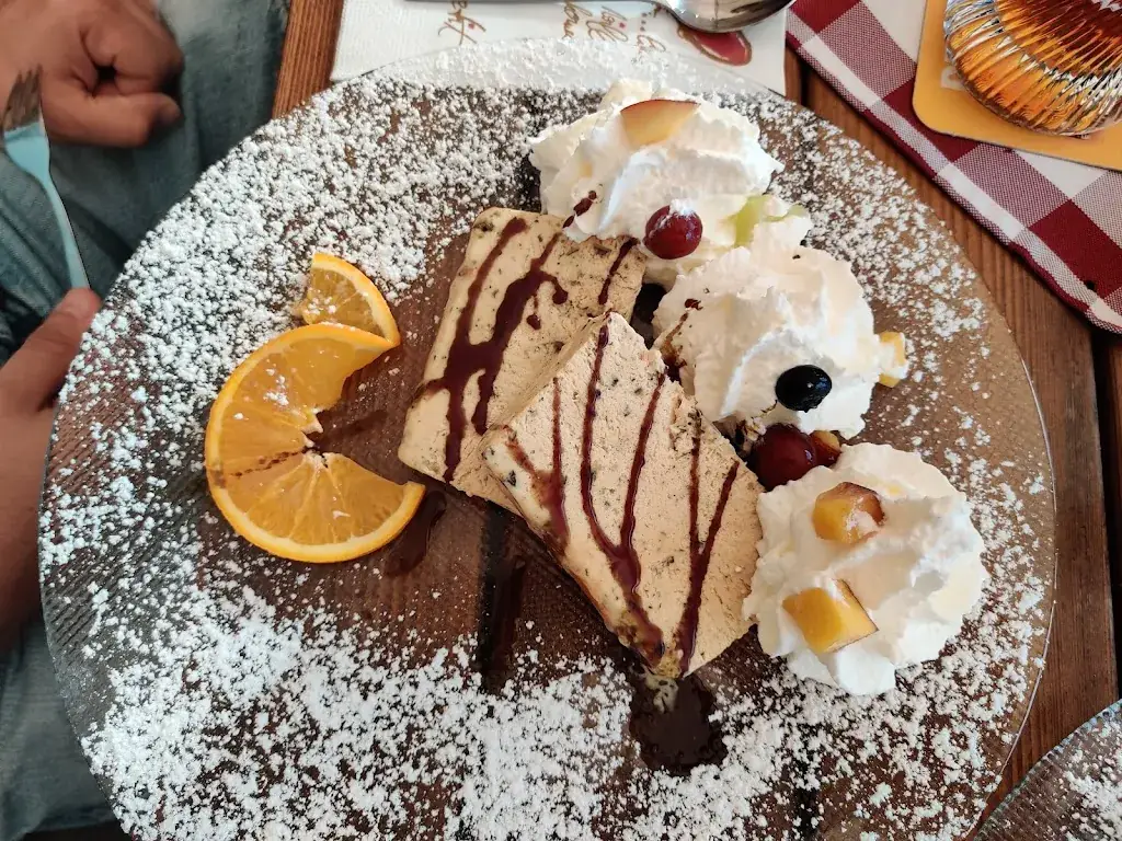 Helmut Platzer_Speckladle Höferer_Friesach_avis