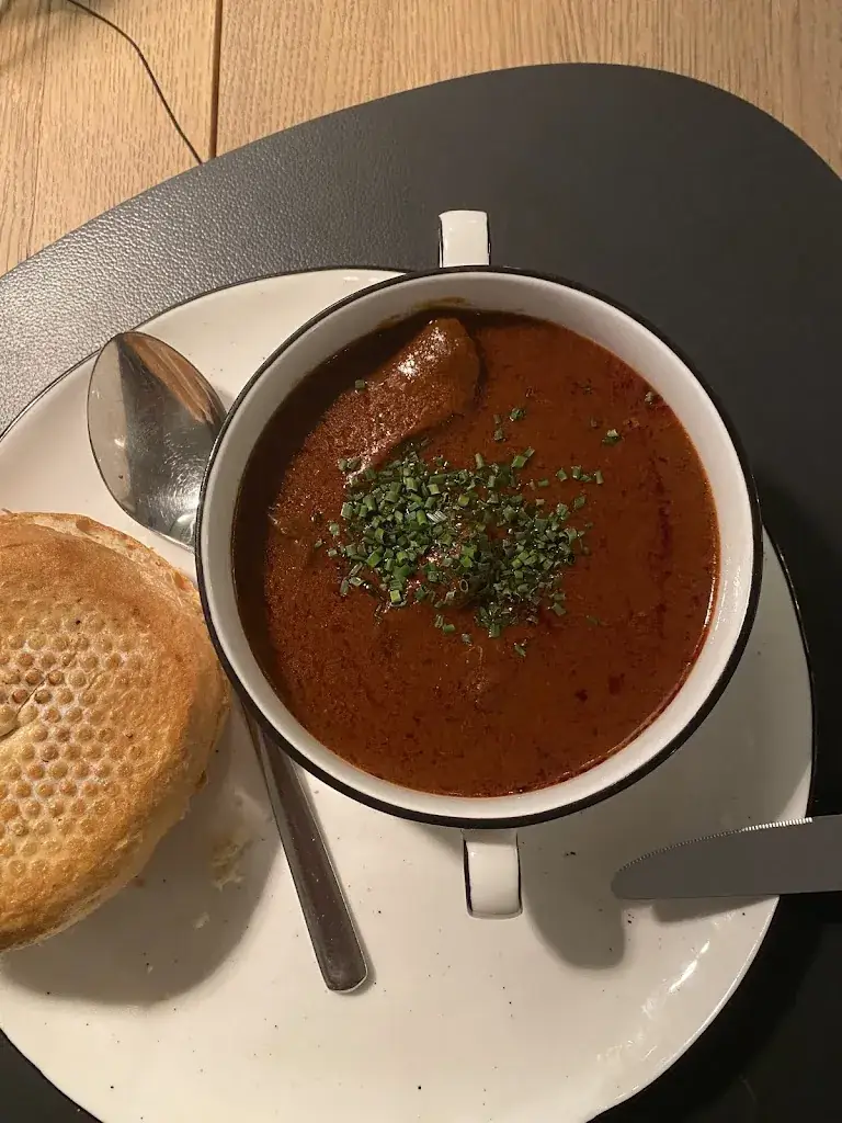 George Iovan_Joseph - Restaurant & Hotel_Bruckneudorf_review