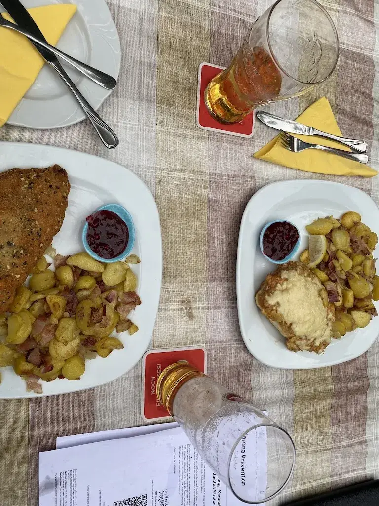 Matjaž Janežič_Gasthaus Kirchenwirt Gnesau_Gnesau_avis