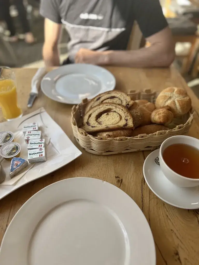 Tonicha Mayes_Gasthaus Post_Gerlamoos_avis