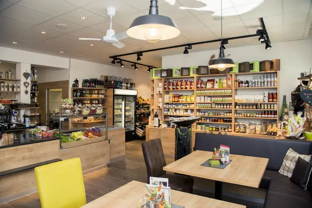 Herein Spaziert Genussladele restaurant à Gerlamoos