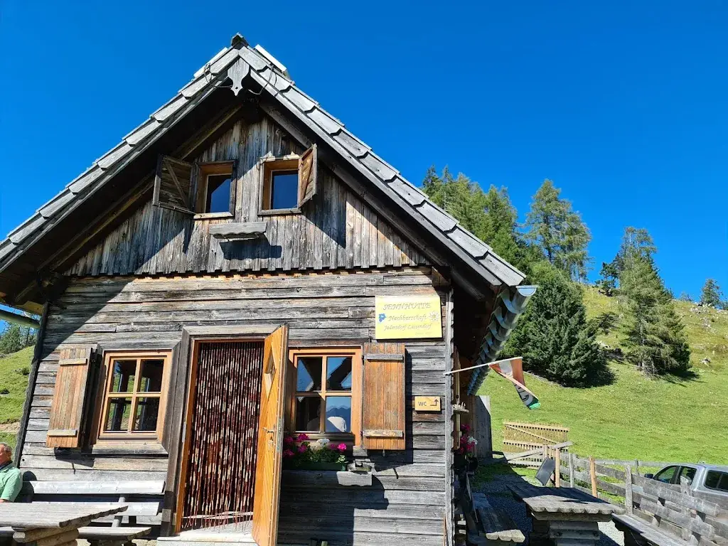 Sandra Britz_Jadersdorfer Ochsenalm_Gerlamoos_review