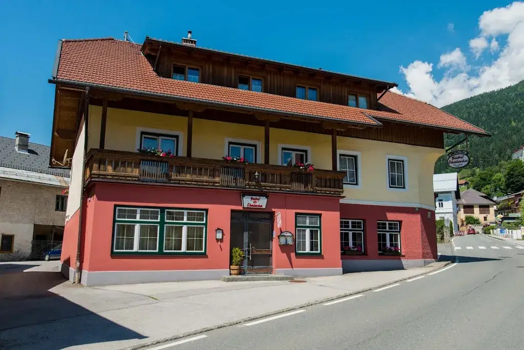 Gasthof Oberlercher ristorante a Greifenburg