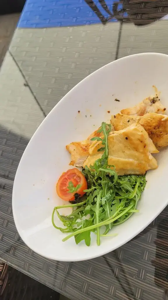 Igor Kolesnikov_Stadtwirtshaus Hopferl_Gmünd_avis