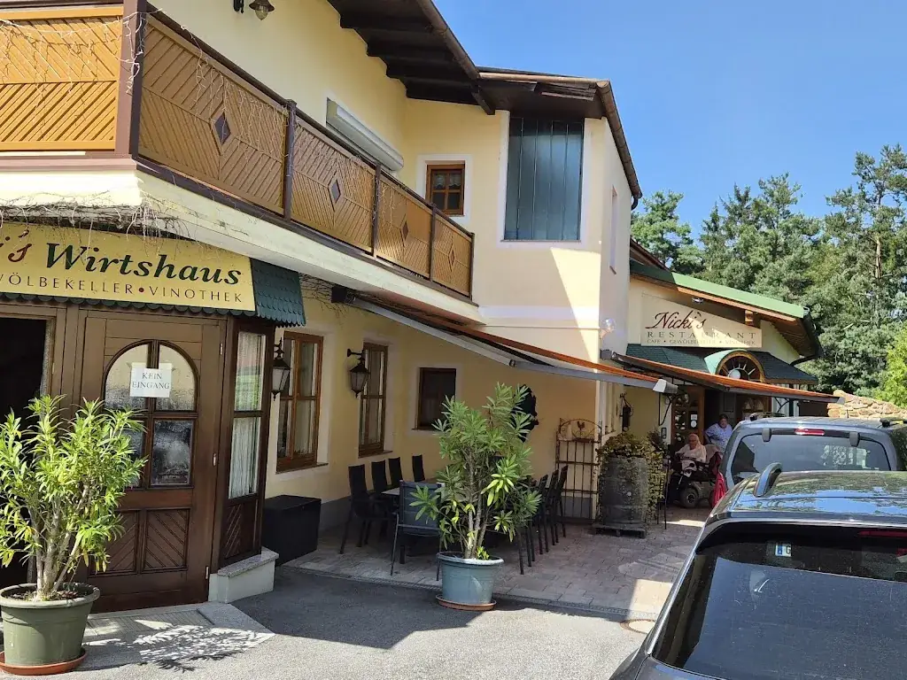 Nickis Restaurant_Gmünd_slider_image_3