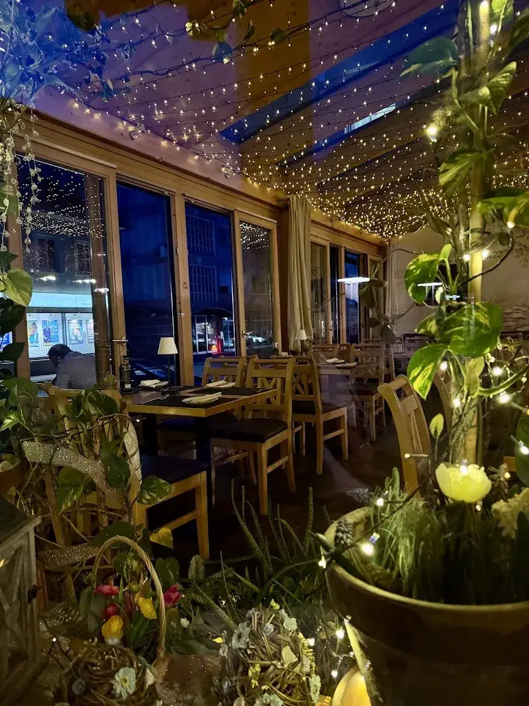 Eva Wang_Ristorante Mari e Monti da Emanuela_Gitschtal_avis