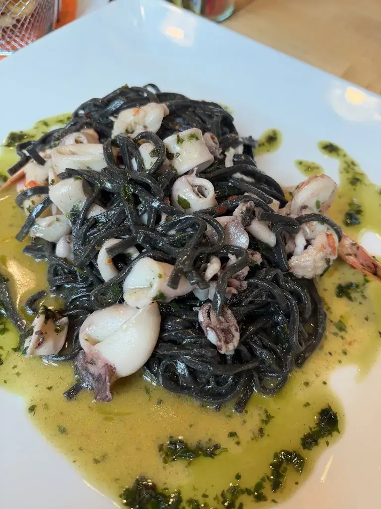 Estefanía Quintero_Ristorante Mari e Monti da Emanuela_Gitschtal_avis