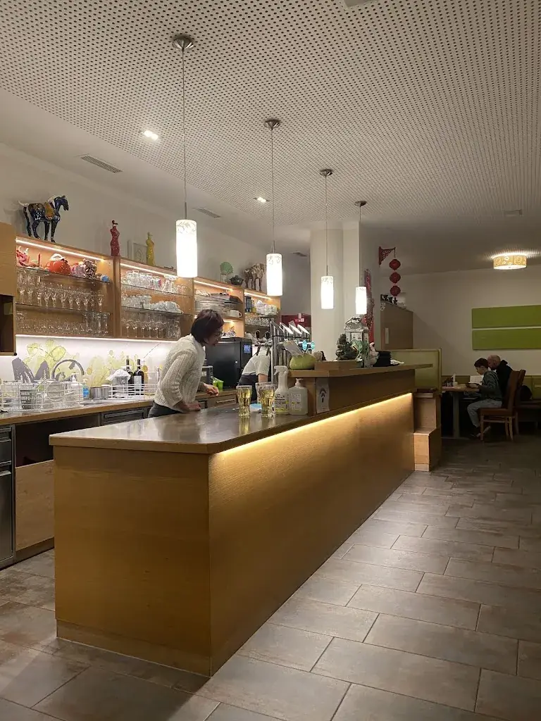 Mo sunsun_Mei Asia Restaurant Hermagor_Gitschtal_avis