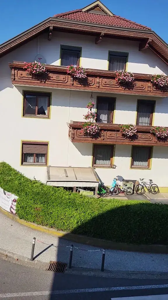 Gasthof-Platzschmied restaurant à Guttaring