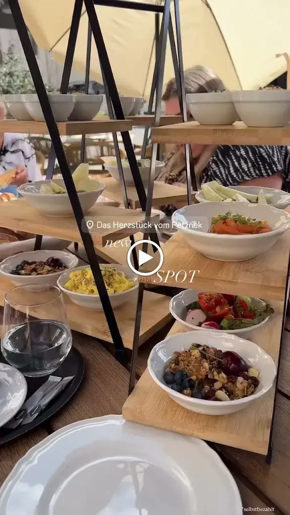 Das Herzstück vom Petznek_Bruckneudorf_slider_image_2