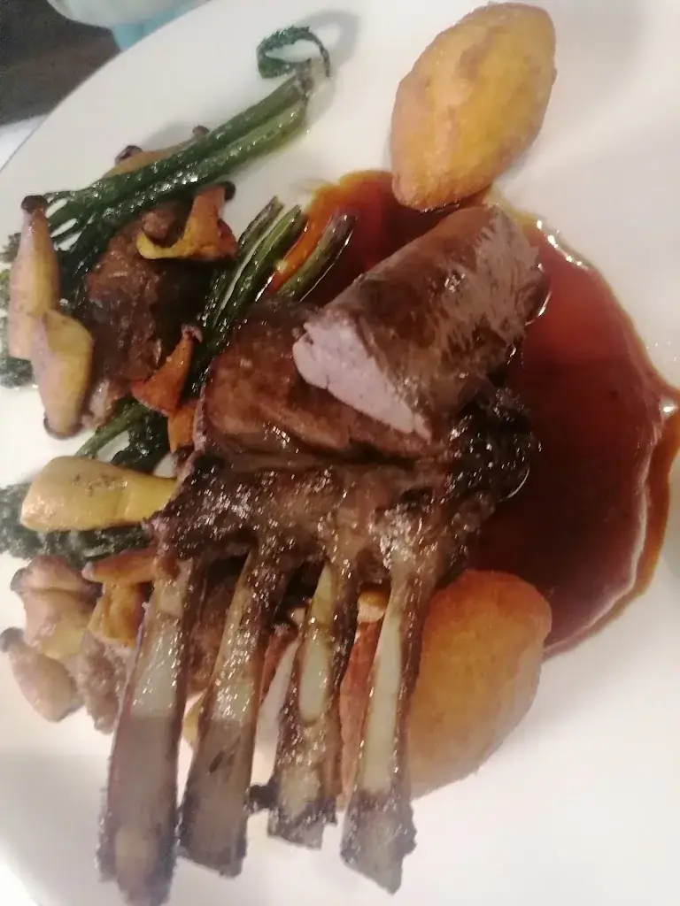 Susan Richter_See.Restaurant Der Mundschenk_Görtschach_avis