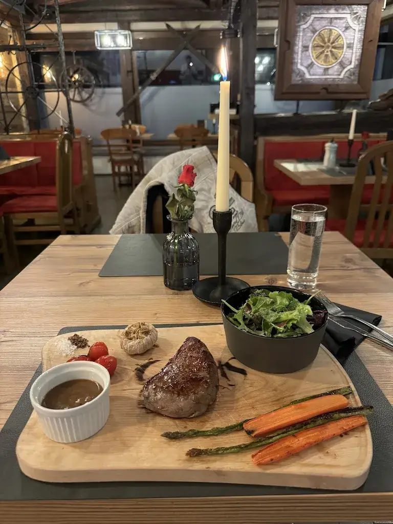 Private Email_Zum Ochs_Heiligenblut_avis