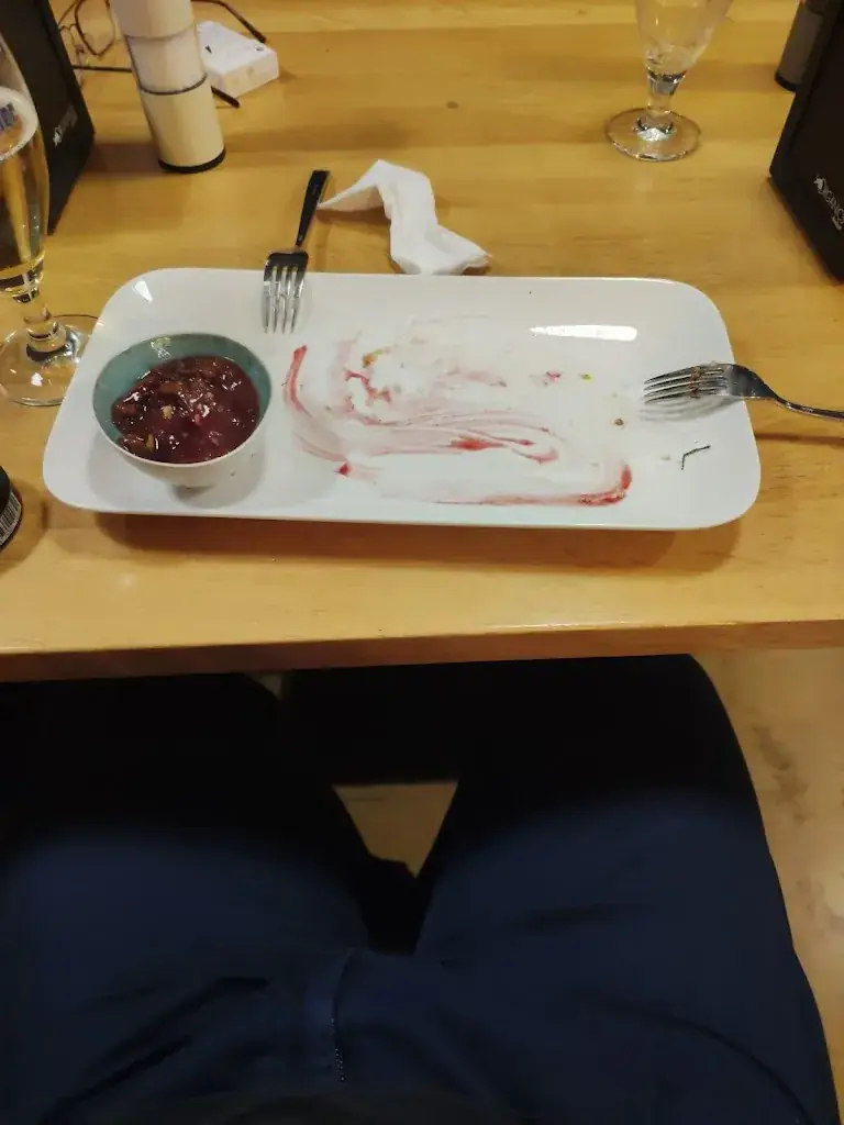 Aydin Alisoy_Das Glashaus_Bruckneudorf_review