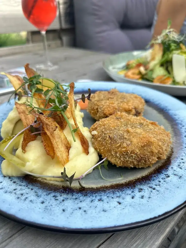 Günter_Das Glashaus_Bruckneudorf_review