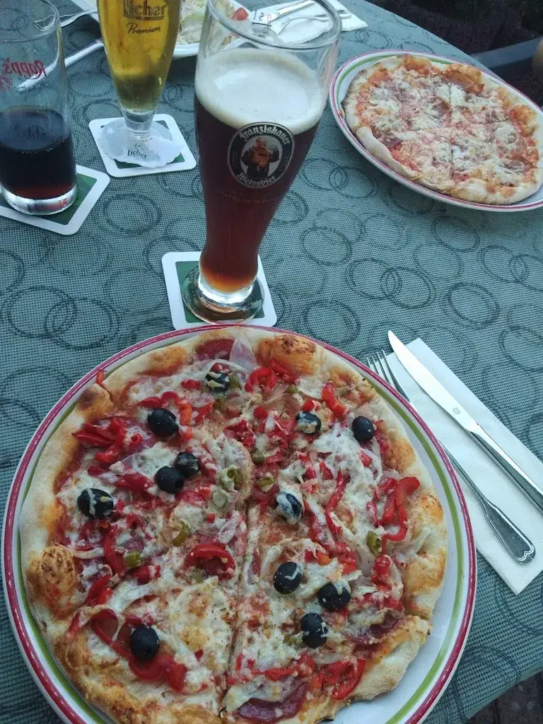 Emese Stan_Ristorante Pizzeria Toscana_Hüttenberg_avis
