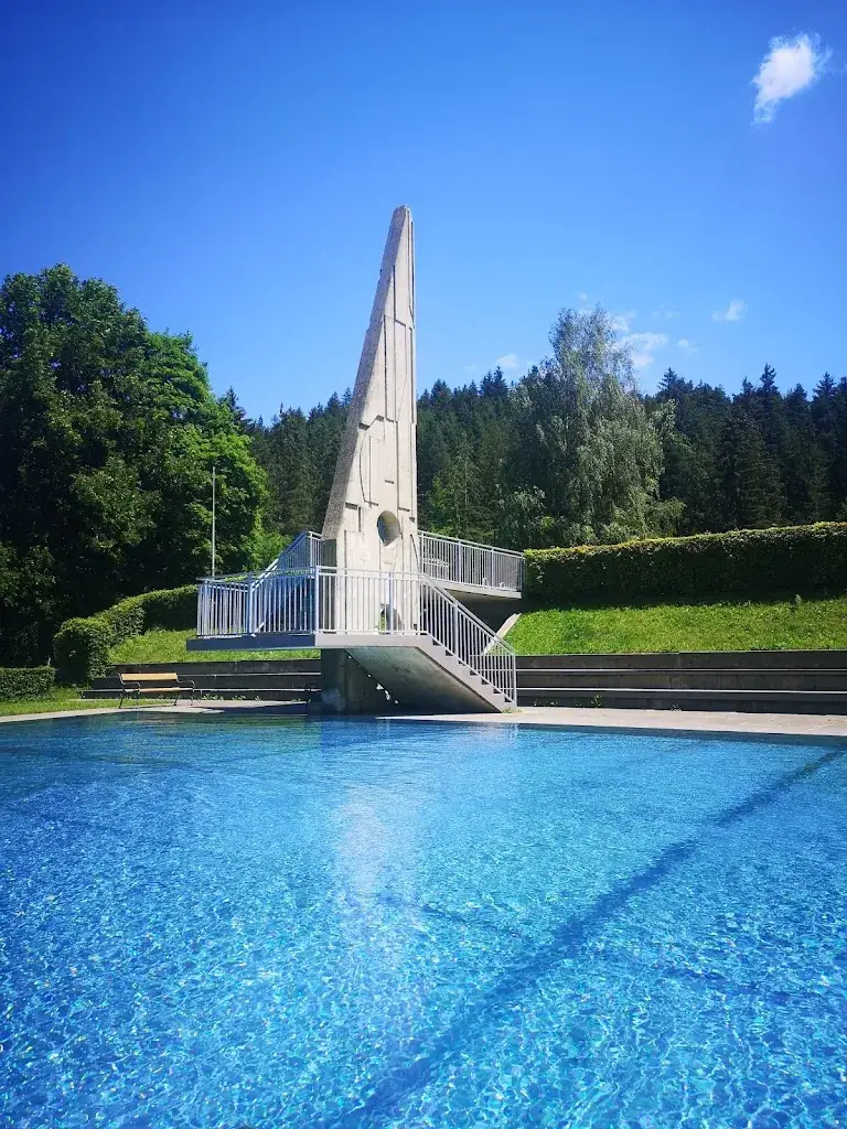 Alexandra Schrittwieser_Terrassenbad Klein St. Paul_Klein Sankt Paul_avis