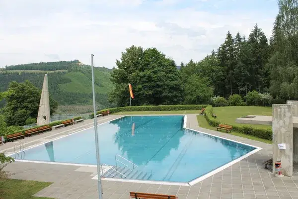 Terrassenbad Klein St. Paul_Klein Sankt Paul_slider_image_1