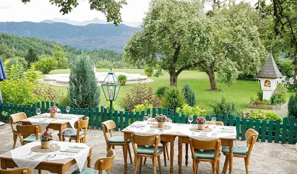 Gasthaus - Hotel Höhenwirt, Restaurant am Pyramidenkogel restaurant à Keutschach am See