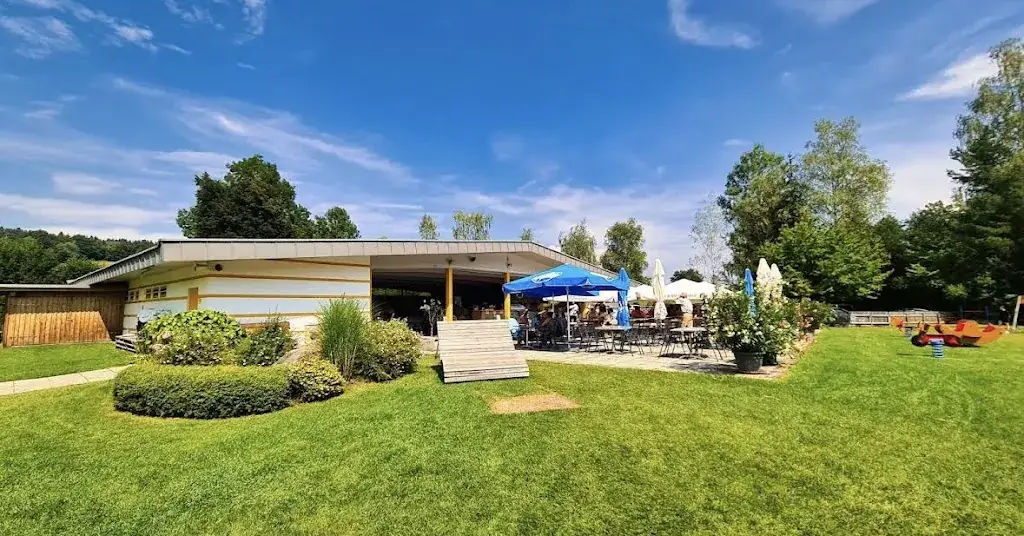 Jannick Quatowitz (JanQua)_Gerti's Strandbad Keutschach_Keutschach am See_avis